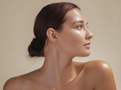 3 процедуры, которые важно успеть сделать зимой — чтобы встретить праздники со свежей, ровной и «дорогой» кожей