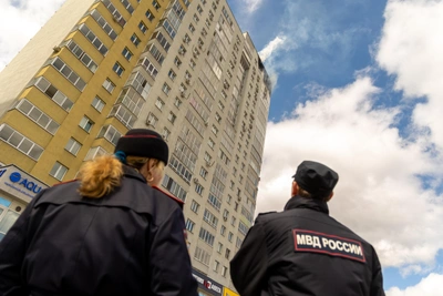 В Екатеринбурге подросток выжил после падения в шахту лифта