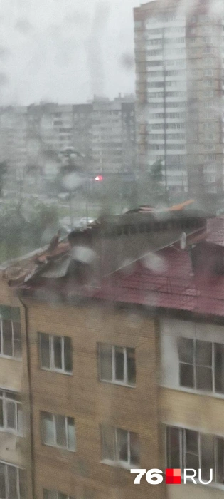 У домов срывало крыши | Источник: Натали