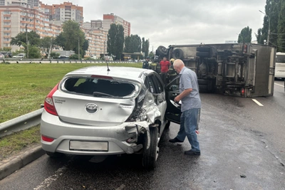 Подробности ДТП с грузовиком на Московском проспекте в Воронеже
