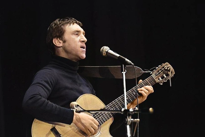 Сколько зарабатывал Владимир Высоцкий и почему умер в бедности