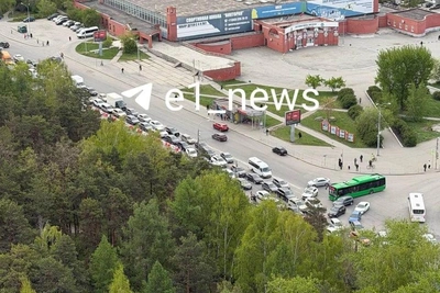 Глухая пробка сковала ЖБИ в первый рабочий день