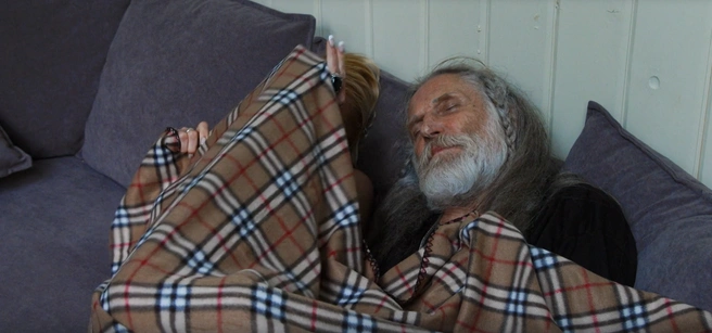 Омерзительная восьмерка. Волочкова и Джигурда сбежали с шоу «Звезды под капельницей» в первой же серии | Источник: кадр из реалити-шоу «Звезды под капельницей»