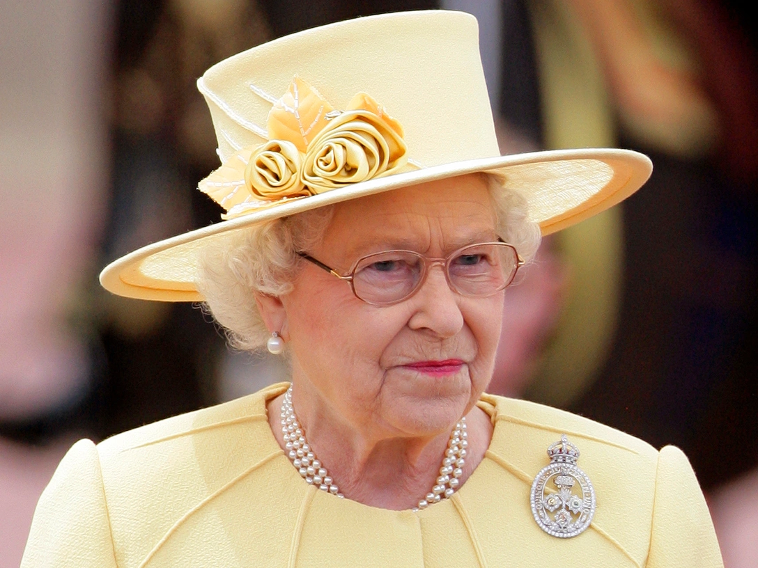 Елизавета II во время празднования своего дня рождения, 16 июня 2012 | marieclaire.ru