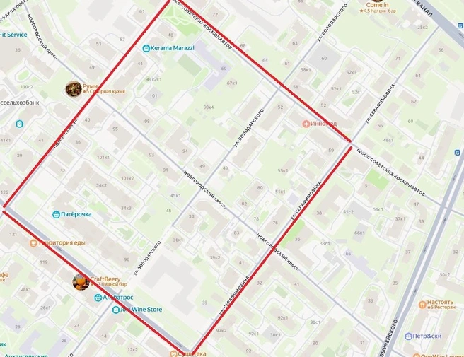 Место, где раскидают яд, ограничено красными линиями | Источник: Yandex.ru / maps