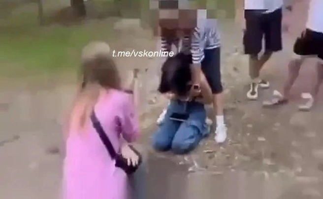 Толпа подростков избила 15-летнюю девочку в Воскресенске вечером 1 августа | Источник: Воскресенск Онлайн / T.me