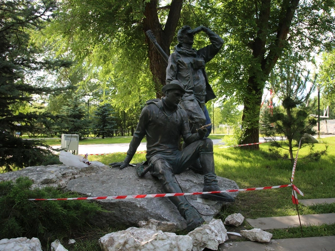 Будет ли торжественное открытие памятника — пока неизвестно | Источник: Константин Завриков / V1.RU