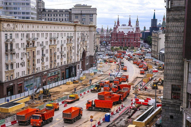 Благоустройство Тверской улицы в Москве в 2016 году | Источник: Валерий Шарифулин / ТАСС