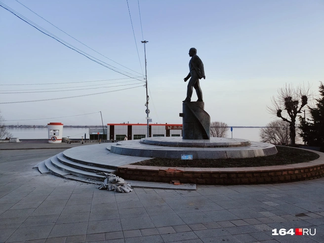 Площадь Гагарина не отличается колоссальными размерами | Источник: Антон Васильченко / 164.RU