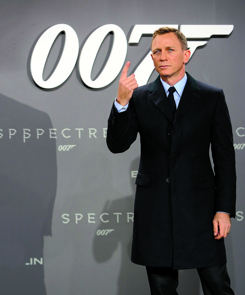 Когда Дэниела Крейга выбрали новым агентом 007, было очень много споров