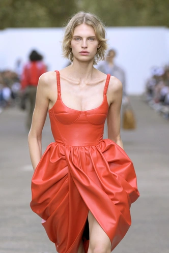 Stella McCartney весна-лето 2025