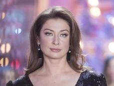 «На мороженое?»: ведущая «России» Мария Ситтель посмеялась над размером пособий на пятерых детей