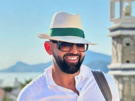 Лавандовый раф до пластики: каким был человек-мем Николай Анатольевич Василенко, еще не познав популярность в Сети