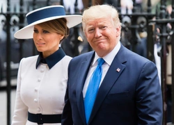 Дары Трампа: что президент США преподнес Королеве и принцу Филиппу