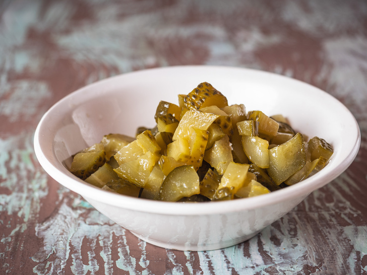Салат оливье с колбасой: пошаговый рецепт с фото