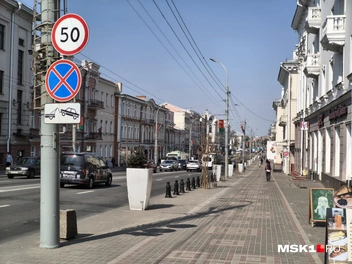 На Советской улице много машин… | Источник: Михаил Мечев / MSK1.RU