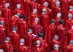 400 тысяч поломников, десятки мировых лидеров, 15 фото: все, что нужно знать о похоронах Папы Римского Франциска
