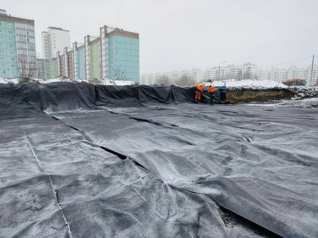 На участке уложили геотекстиль | Источник: Кудрявцев Максим / Telegram