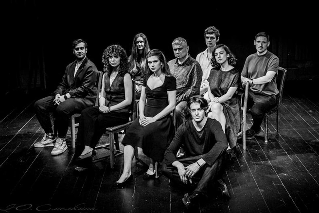 Галина Зальцман выпускает «Старшего сына» в Ленсовета с Александром Новиковым в главной роли | Источник: lensov-theatre.spb.ru/