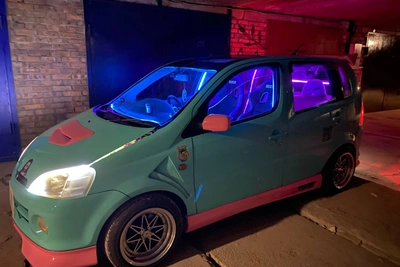 Daihatsu YRV с тюнингом продают во Владивостоке