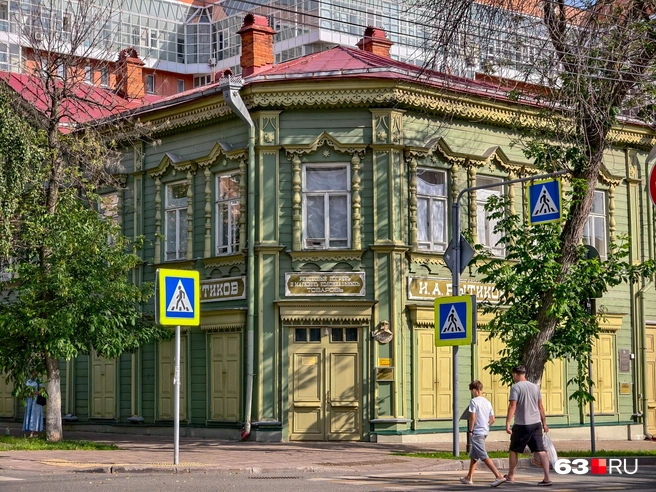 Одно из исторических зданий в центре Самары | Источник: Булат Салихов / UFA1.RU