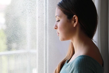 «Мужчина заявил, что ему не хватает моей заботы и кофе по утрам, и ушел. Но я готова меняться»