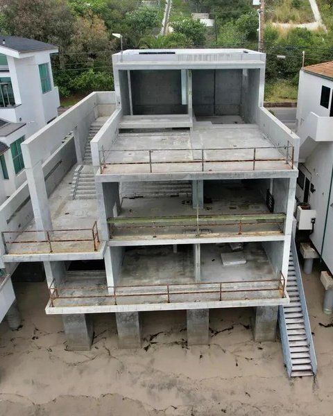 Канье Уэст продает свой дом в Малибу за 53 миллиона долларов — его построил Тадао Андо!