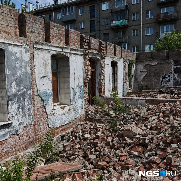 Какого цвета будет кровля домов, пока неизвестно. На согласовании сейчас темно-коричневый или зеленый | Источник: Александр Ощепков / NGS.RU