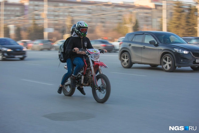 Некоторые владельцы мотоциклов любят пошуметь специально | Источник: Александр Ощепков / NGS.RU