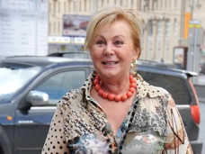 Наталью Селезневу удивили на 80-летие: «Меня два раза похоронили»