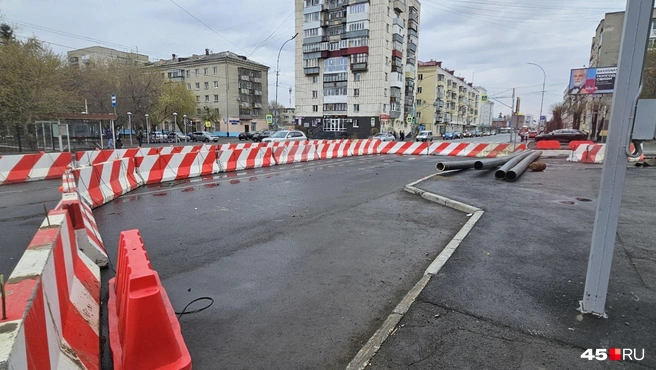 Ограждения очень яркие | Источник: Дарья Никитченко / 45.RU