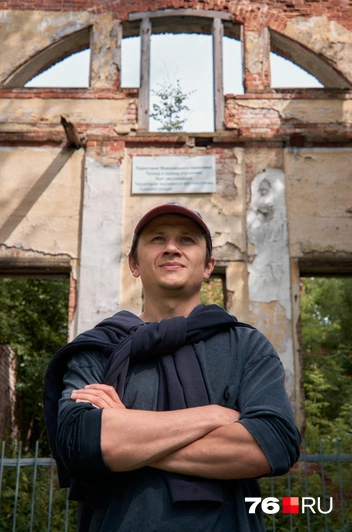 А что-то напоминает о былом величии района лишь осколками | Источник: Евгений Кудрявцев / 76.RU