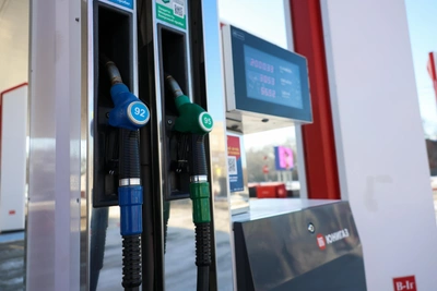 Алтайский край планирует запретить продажу горючего и красок детям