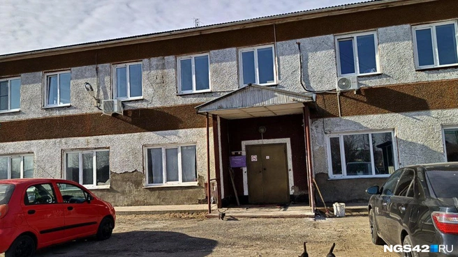 В новом здании дома-интерната постояльцы еще не успели отметить новоселье, как оказались на улице | Источник: Елена Гуськова / NGS42.RU