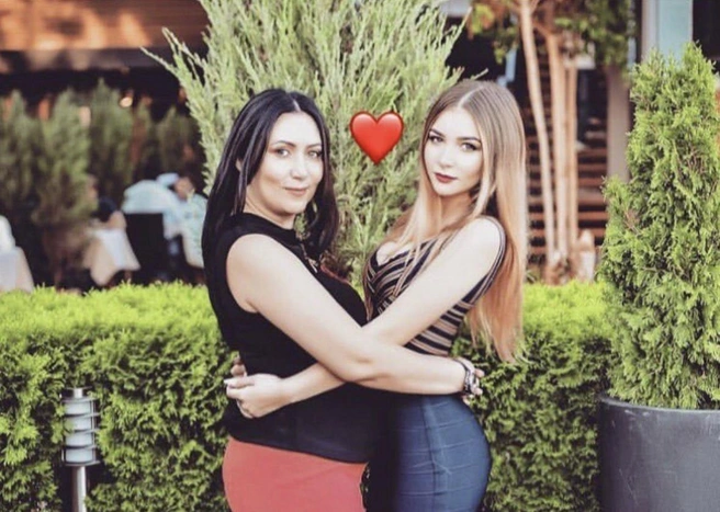 Анастасия Цапок с матерью | Источник: соцсети Анастасии Цапок