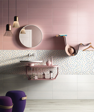 Оттенки розового и пудры в интерьере ванной