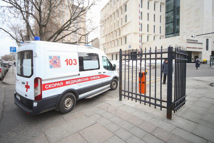 Первый случай смерти от ботулизма: в Костроме скончался 21-летний парень, заказавший салат «Лобио»
