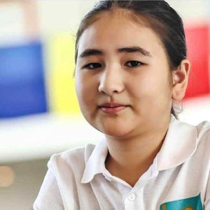 14-летняя казахстанка стала трехкратной чемпионкой мира по шахматам