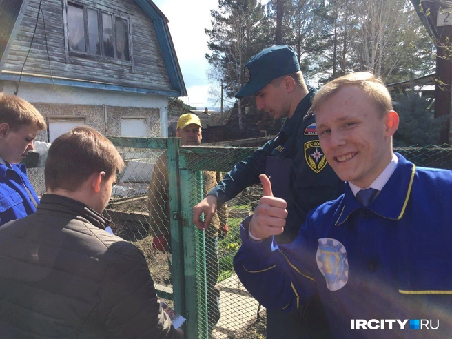 После окончания института Артур работал в пожарном надзоре | Источник: Артур Ступурс