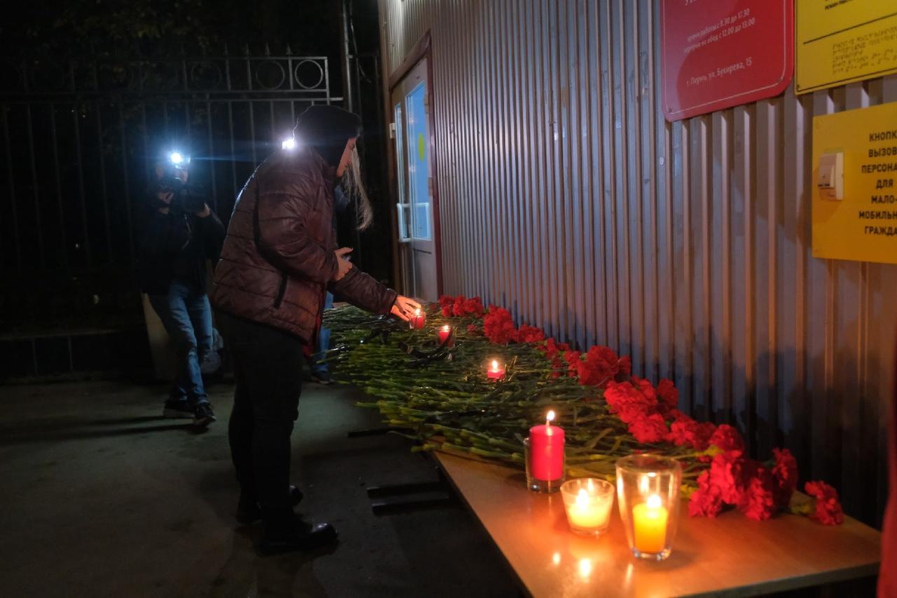 В городе траур весит тишина. Стрельба в Пермском университете. Пермь стрельба в университете.