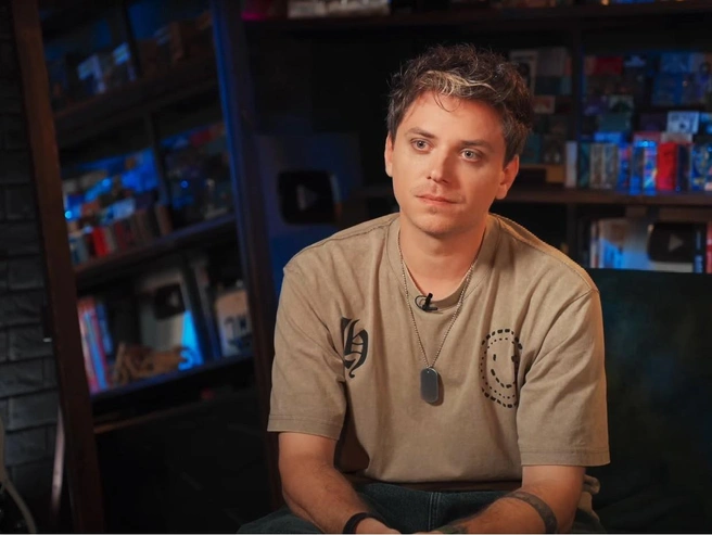 Сперматозоид менің аяғымнан төмен қарай ағып жатыр Достарының суреттеріне қыдырып