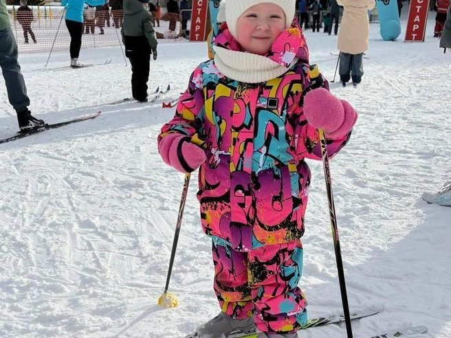 Марьяна начала кататься на лыжах, когда ей было полтора года. | Источник: родные Марьяны Красноперовой