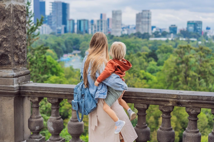 7 городов России, куда мечтают переехать семьи с детьми — и это не Москва | Источник: Elizaveta Galitckaia/Shutterstock/Fotodom.ru