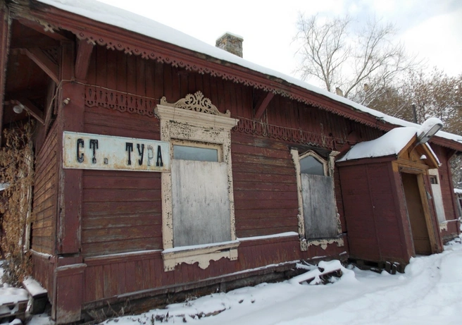 Здание находится в плачевном состоянии | Источник: 2GIS