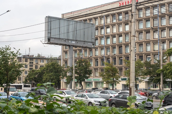 Путин подписал закон об ужесточении правил для рекламы энергетиков | Источник: Михаил Огнев / FONTANKA.RU