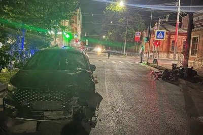 Подросток на мопеде врезался в машину, погиб отец