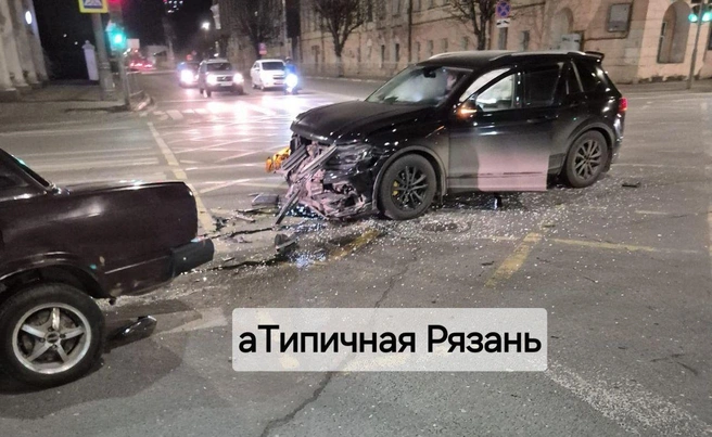 ДТП возле Филармонии | Источник: Telegram-канал «аТипичная Рязань»