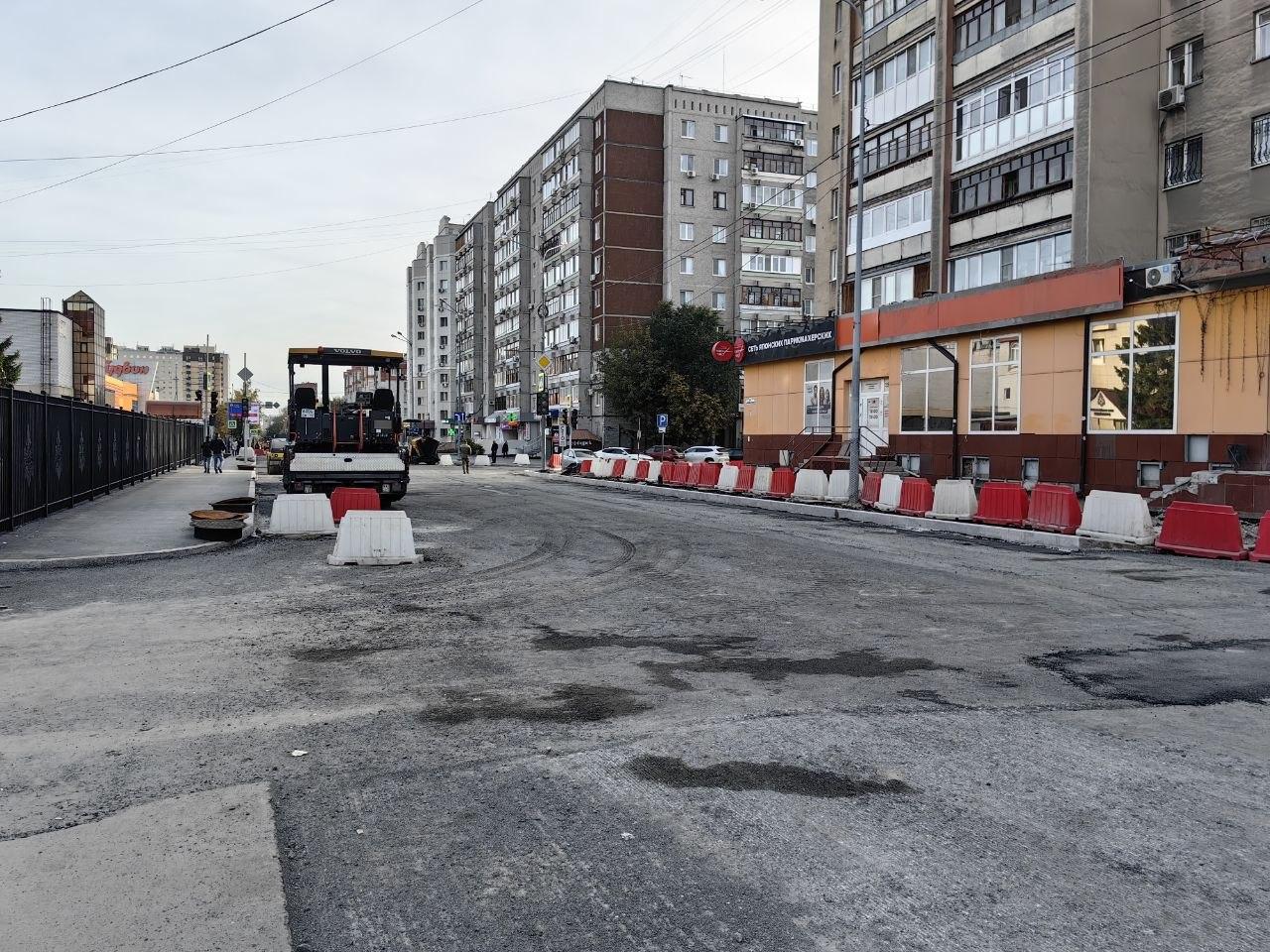 В Тюмени всё еще не открыли движение по дороге в центре города