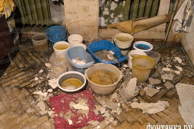 Протечки в доме на Марата: жители используют 18 тазиков