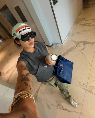 Фетиш, архив и инвестиция: коллекция люксовых сумок Пегги Гу Фетиш, архив и инвестиция: коллекция люксовых сумок Пегги Гу